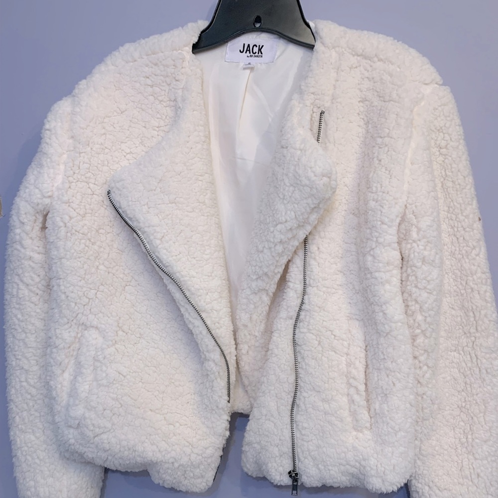 Puffy soft short jaket